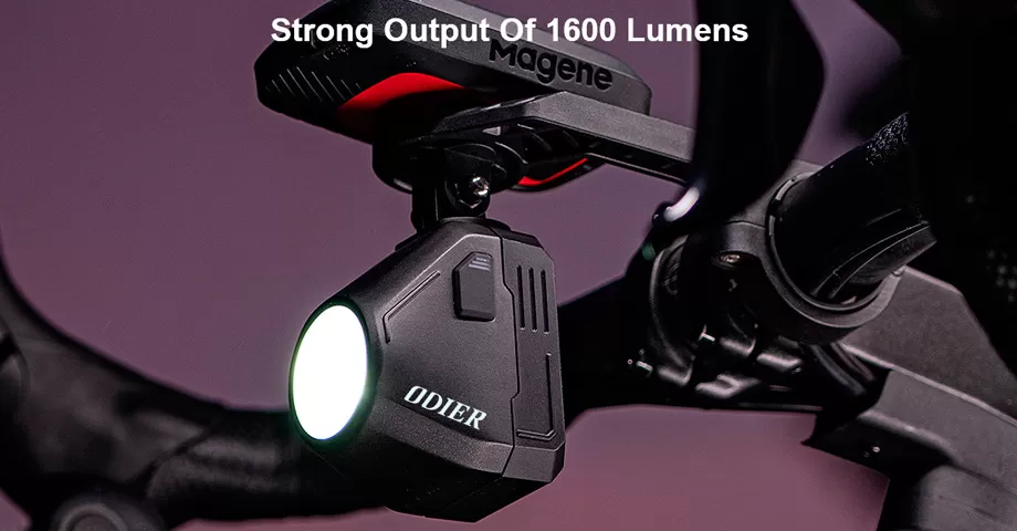 Strong Output of 1600 Lumens